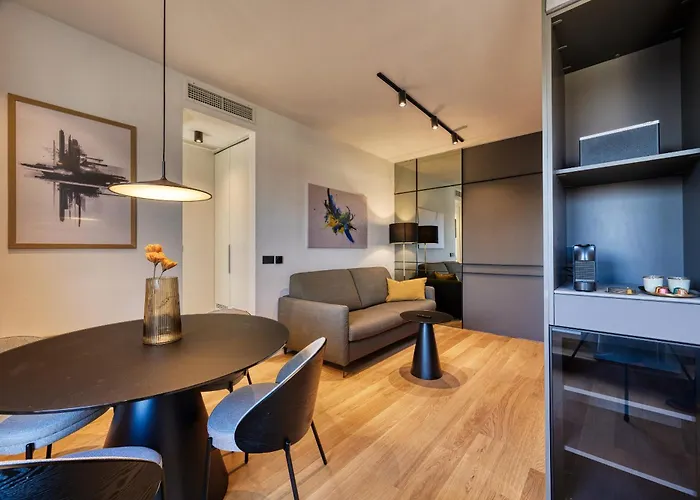 Noir Penthouse Terrace By Irundo